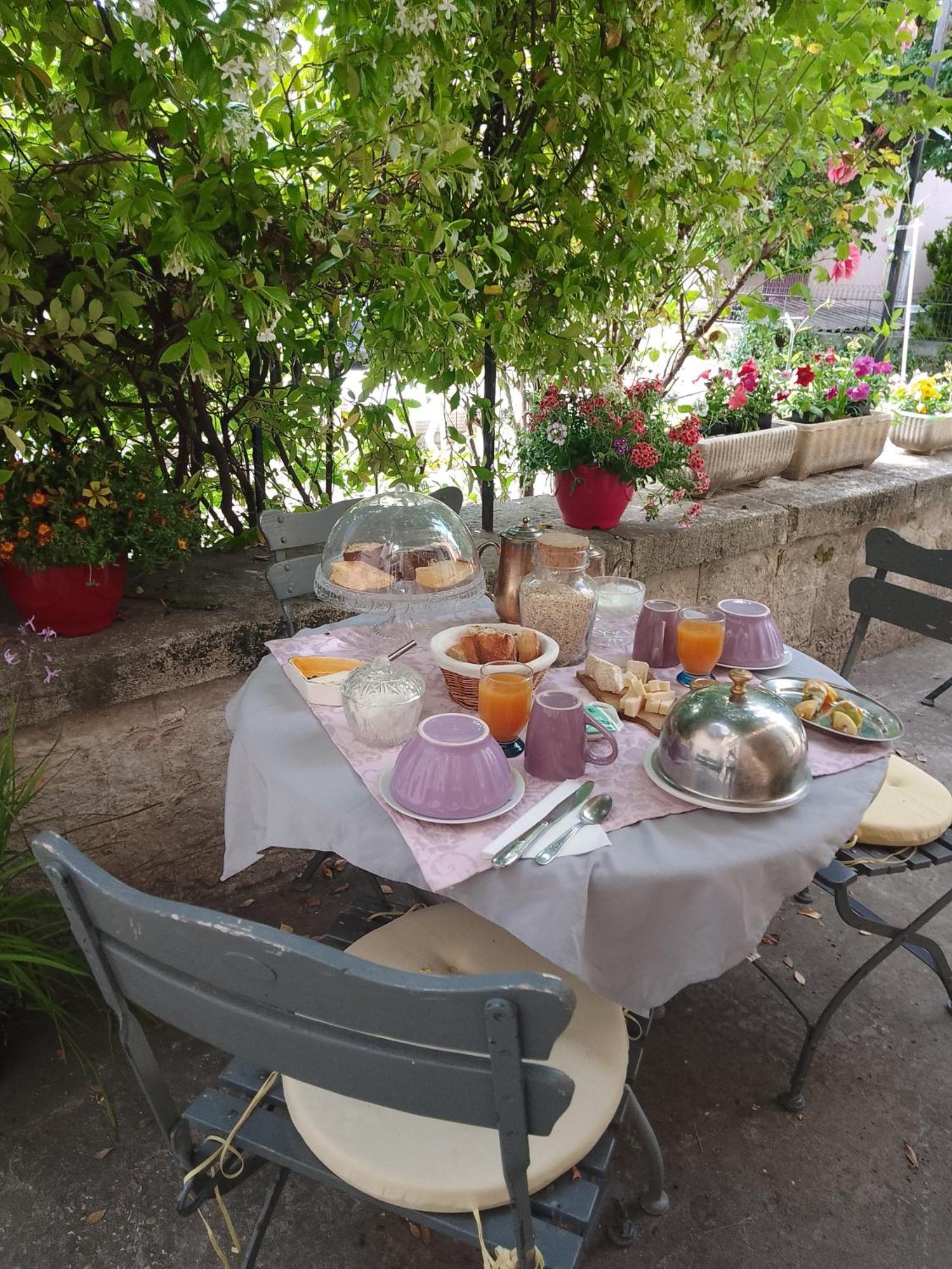 Les Gites Du Mont Ventoux Бедуэн Экстерьер фото
